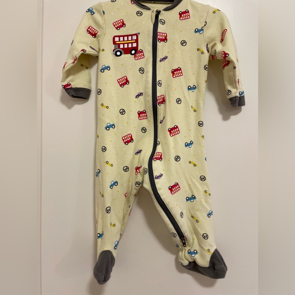🍒4/$28🍒 Tuffy Sleeper with Fun Vehicle Print